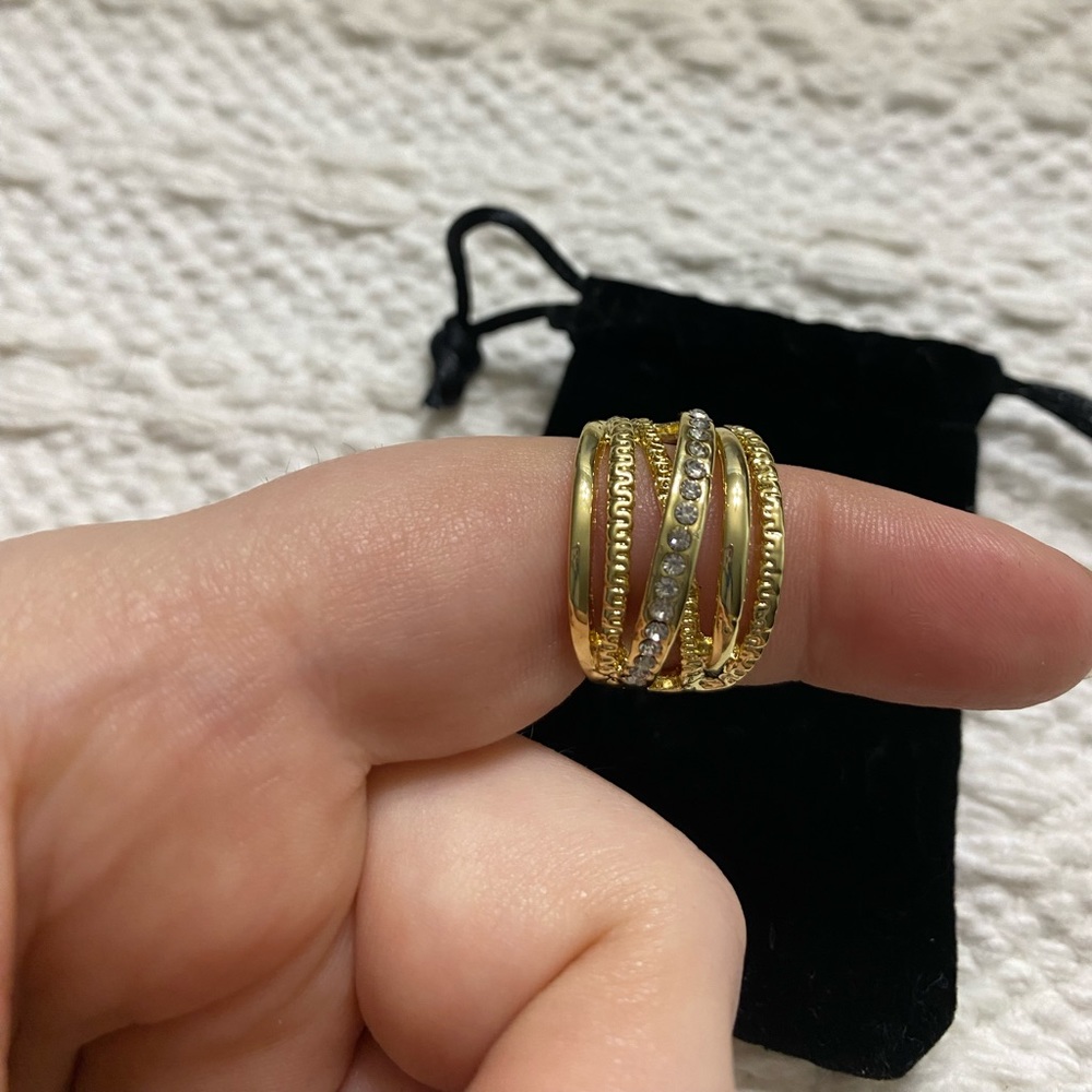 Womens gold ring size 7